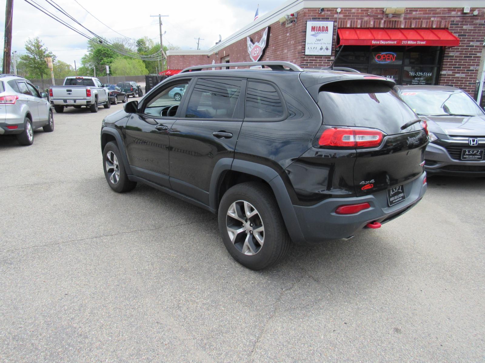 2014 BLACK /Black Jeep Cherokee Trail Hawk (1C4PJMBS0EW) , Automatic transmission, located at 215 Milton St, Dedham, MA, 02026, (781) 329-5144, 42.241905, -71.157295 - This nice compact SUV is in excellent condition.Runs like new. All ASPI Motor Cars vehicles are fully serviced before they are delivered to assure the highest quality used vehicles. Comes with a 3/3 warranty included in the price. Call for details. Prices on all vehicles do not include $299.95 - Photo #4